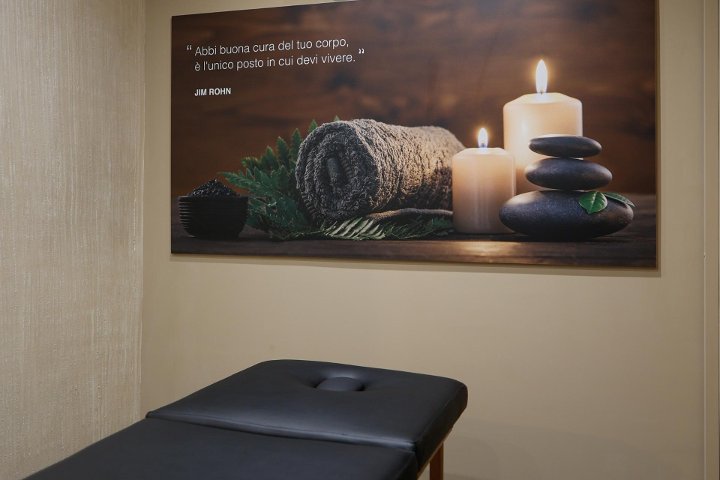 MR Personal Trainer - Massaggiatore - Massage Napoli - Photo de galerie - OneBooking