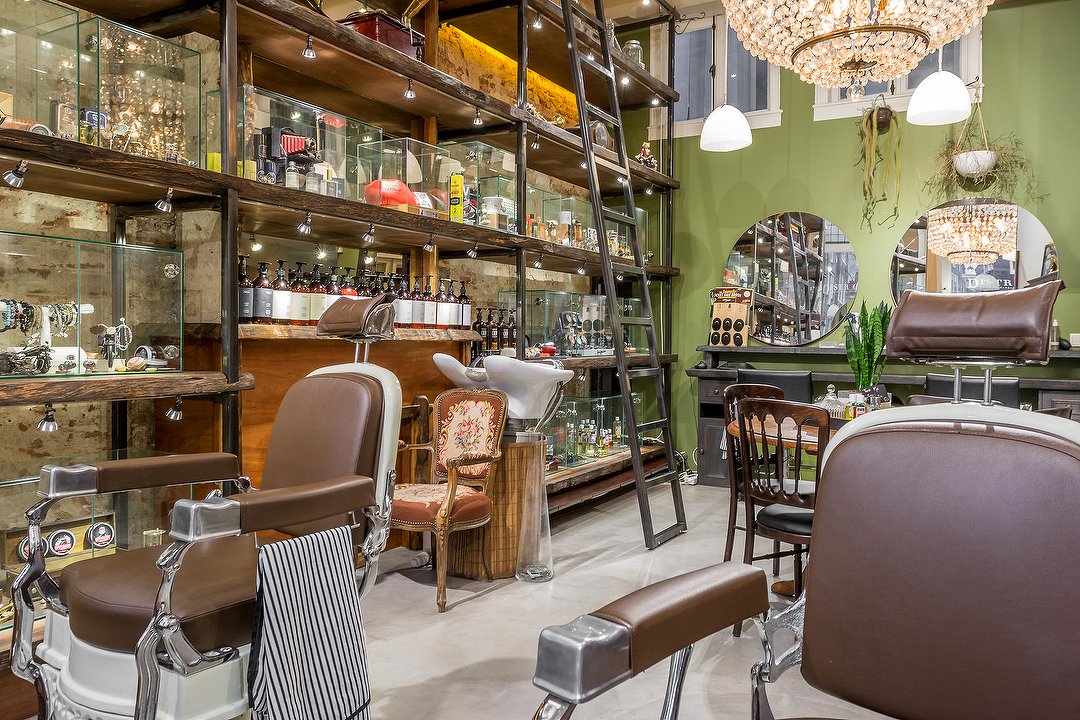 Barber District - disabled, De Wallen, Amsterdam