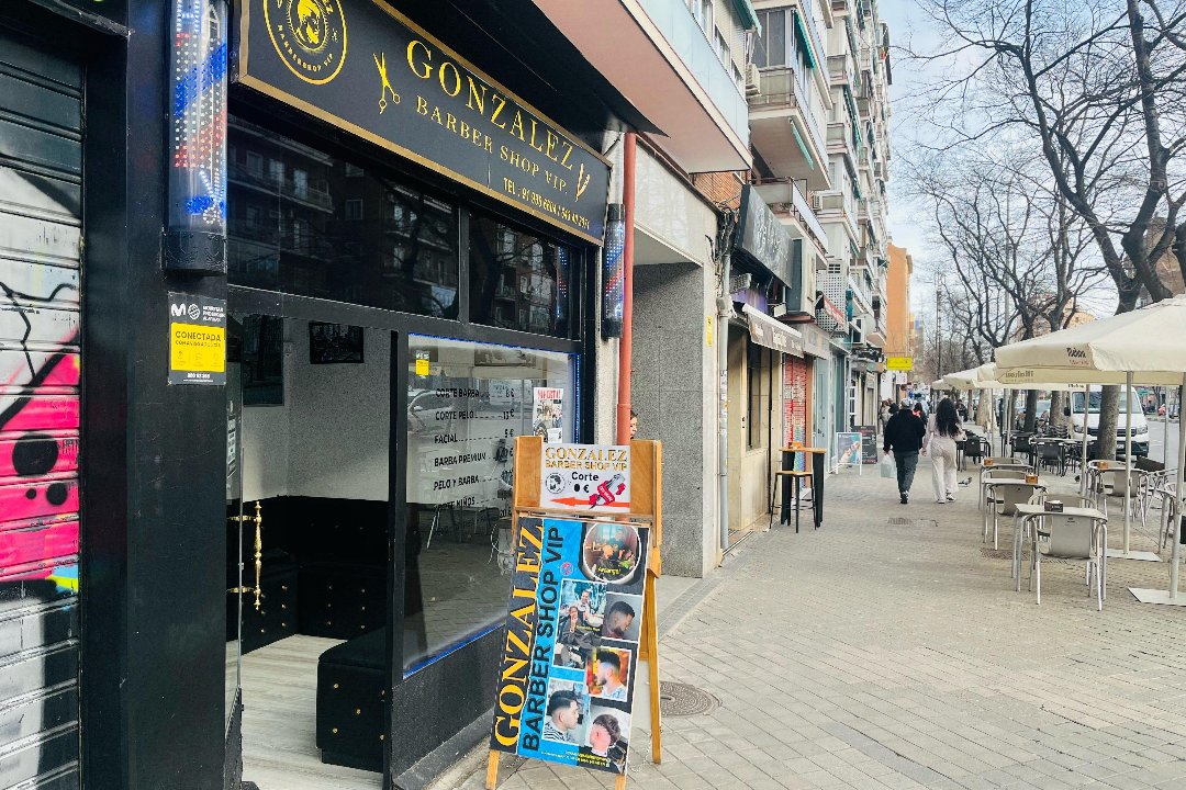 Gonzalez Barber Shop VIP, Centro Comercial Plaza Rio 2, Madrid