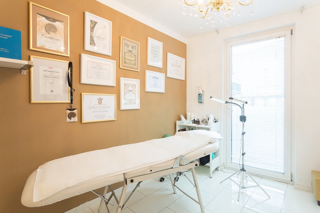 Royal Brows by Slavica Vrljicak, 12. Bezirk, Wien