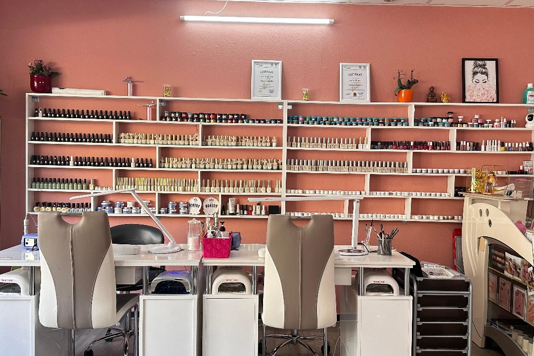 Diva 86 Nails & lashes, Lichterfelde, Berlin