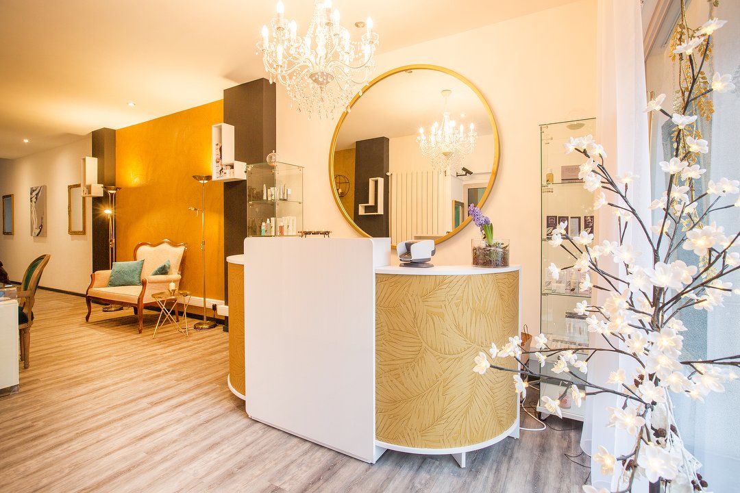 Spécial Beauty, Globe, Uccle