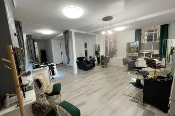 Glowly salon Utrecht