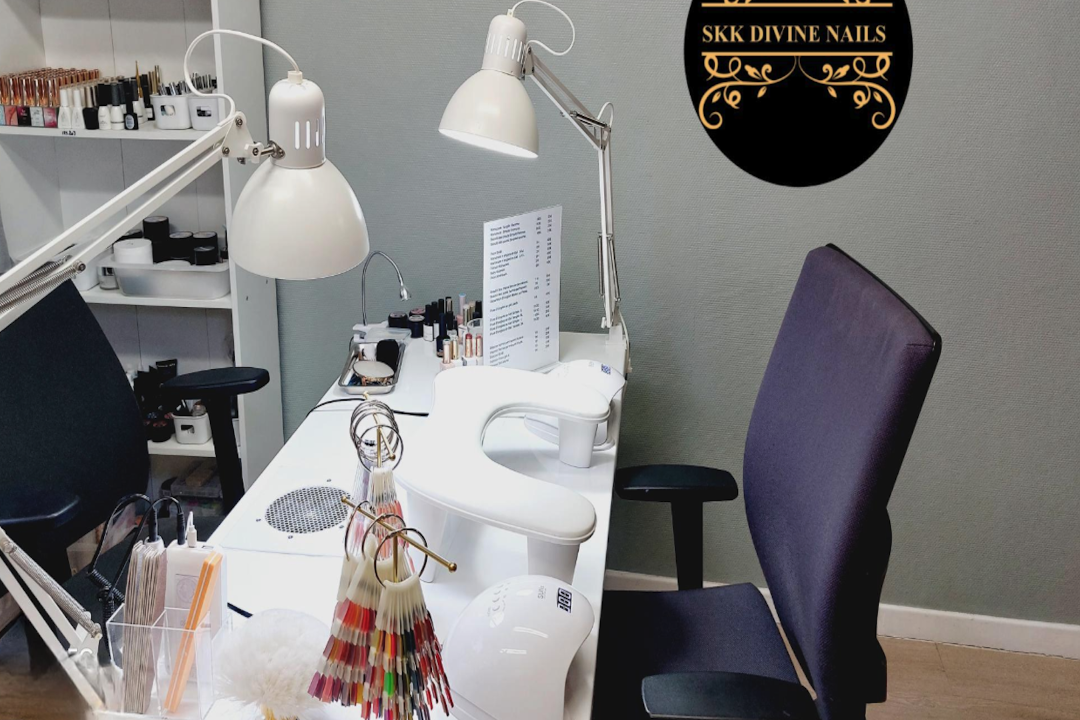 SKK DIVINE NAILS, Berchem-Sainte-Agathe Centre, Berchem-Sainte-Agathe