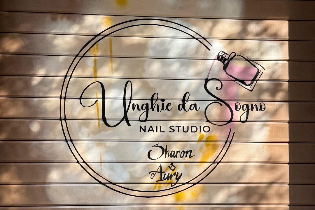 Unghie Da Sogno, Omo, Roma