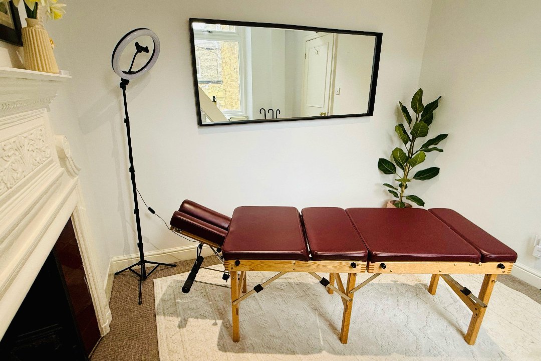 Dr. George Wellness and Aesthetics, Castelnau, London