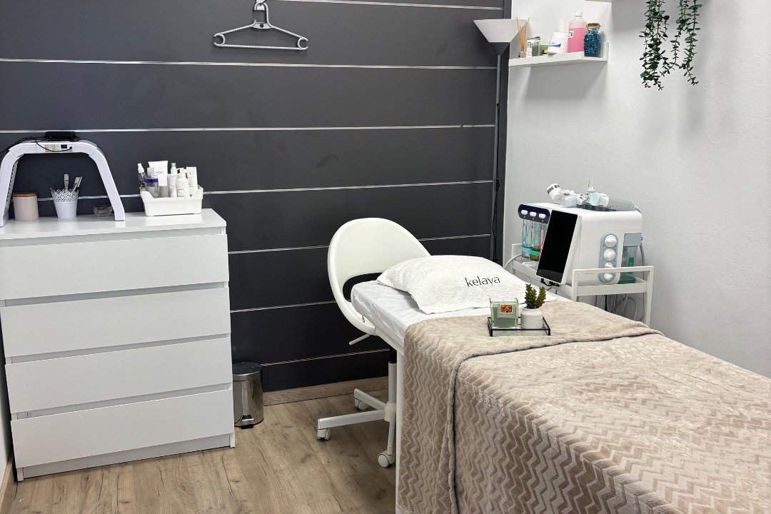 Vila Sthetic, Castellón