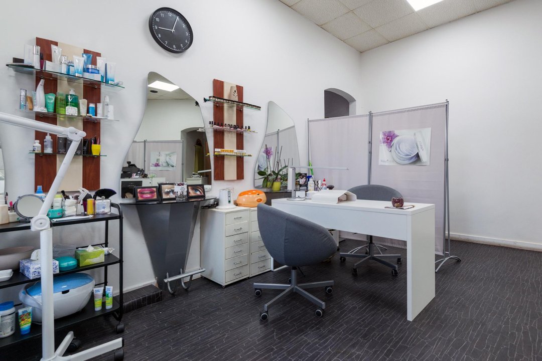 Helia Kosmetik & Nagelstudio, Spandau, Berlin
