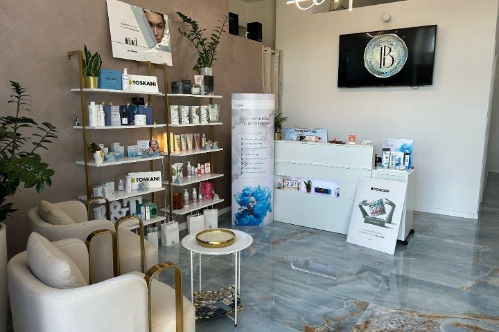 Beauty and Tonic - Onglerie Roma - Photo de galerie - OneBooking
