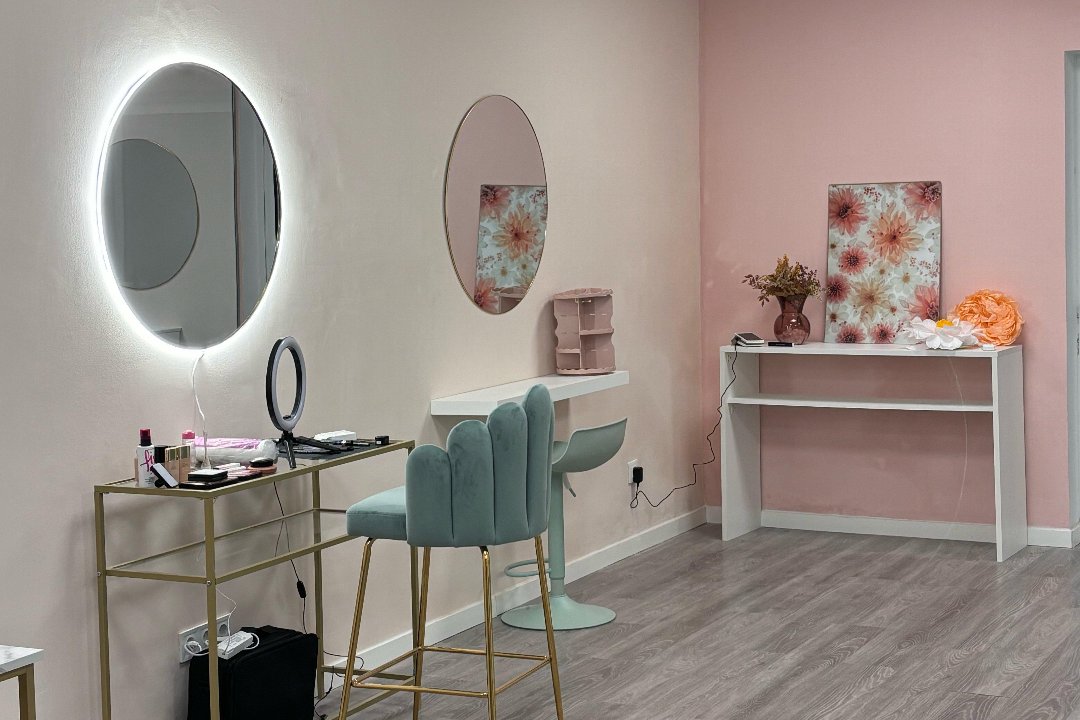 Bloom Beauty & Art, Centre, Badalona