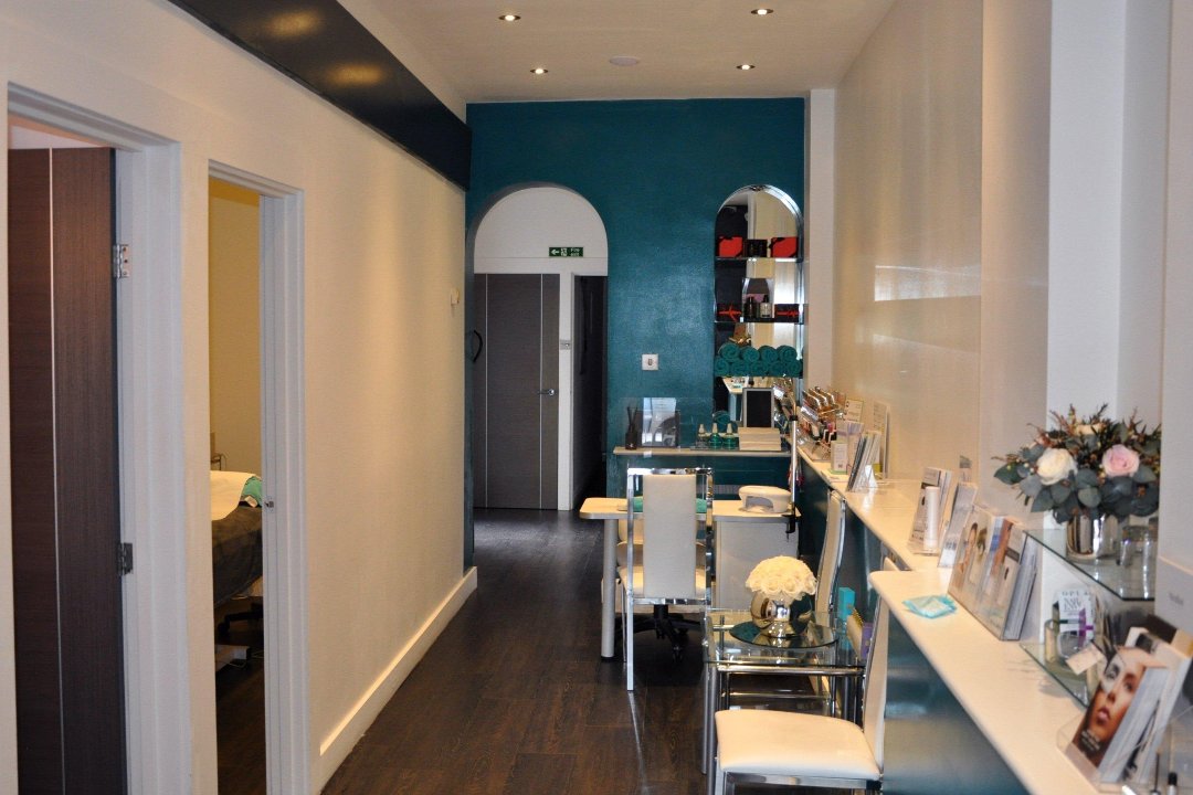 Hazel Diamond Clinic - Claygate, Hinchley Wood, Surrey