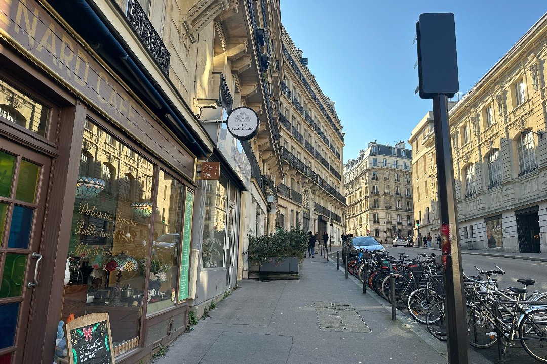 Chic Beauté Nails, Boulevard Saint-Michel, Paris