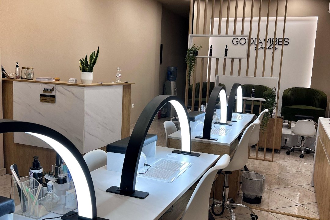 Gossip Nail Salon, Keratsini, Piraeus