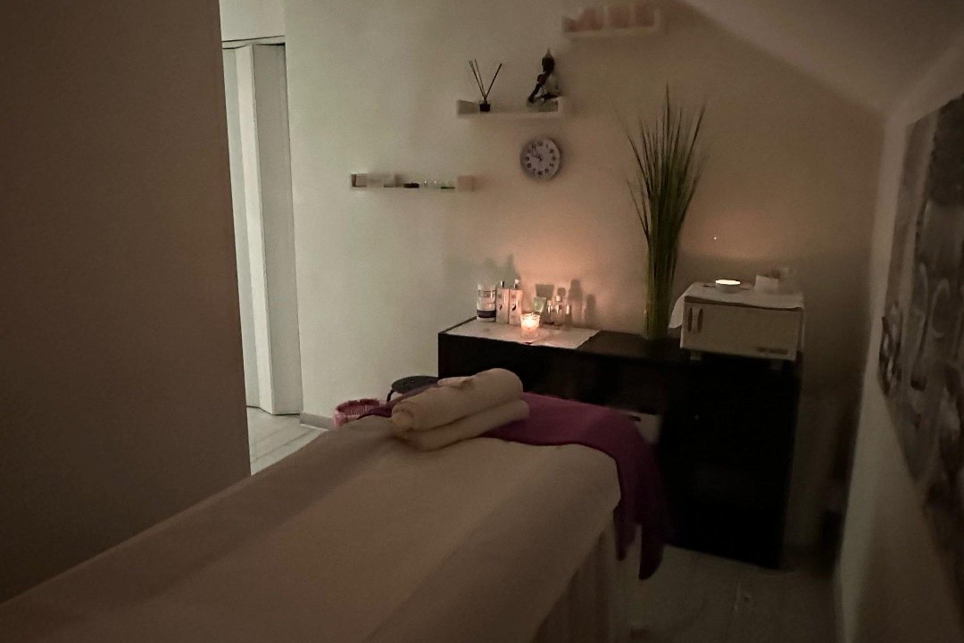 Alys Nails & Beauty Centro Estetico, Marconi, Roma