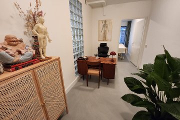 Acupuncture by Kim