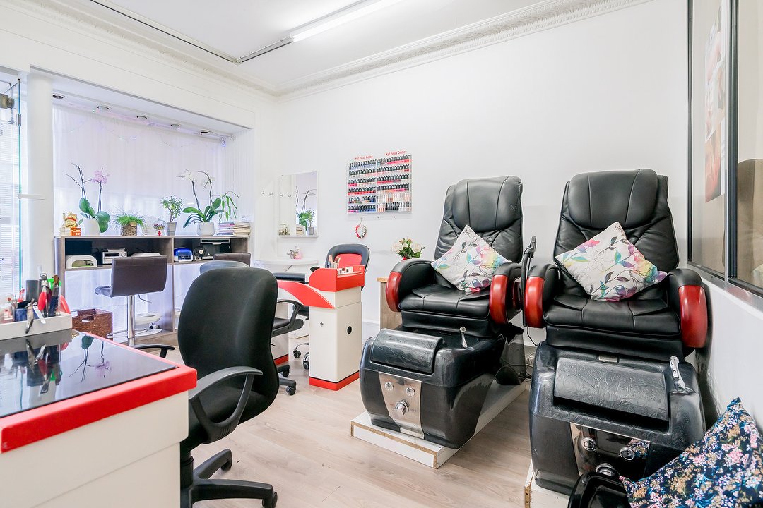 Salon Etoile, Rue d' Alésia, Paris
