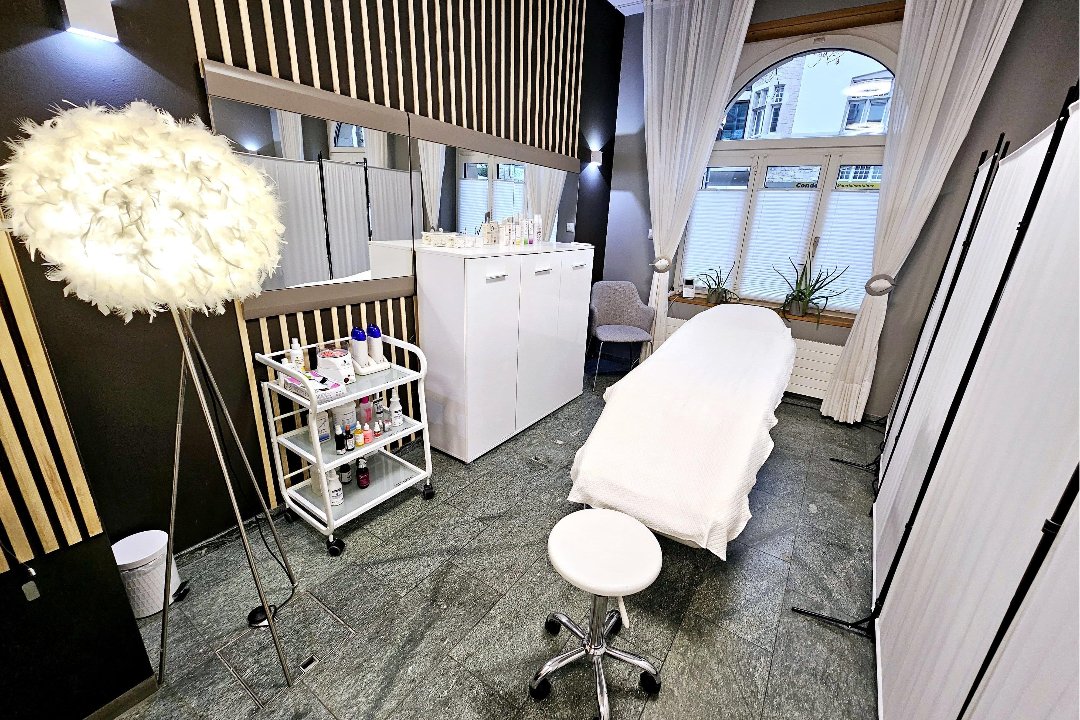 Airina Beauty Therapist, Seefeld, Zürich