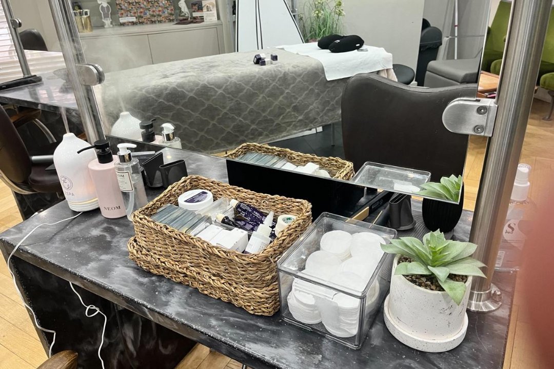 Rebecca Kinsey LVL Lashes, Leeds