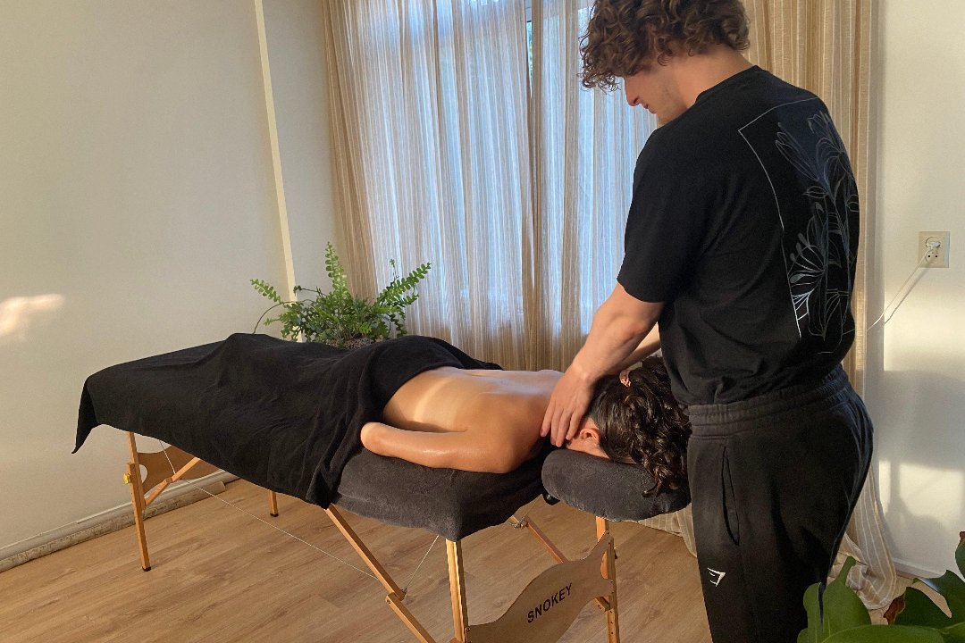Thuis in Jezelf Massage & Bodywork, Kievitstraat, Utrecht