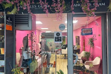 Angeles Glam Stetic Group