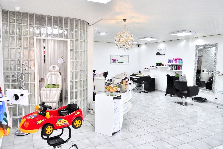 Hair & Beauty Club | Coiffeur in Wetzikon - Treatwell