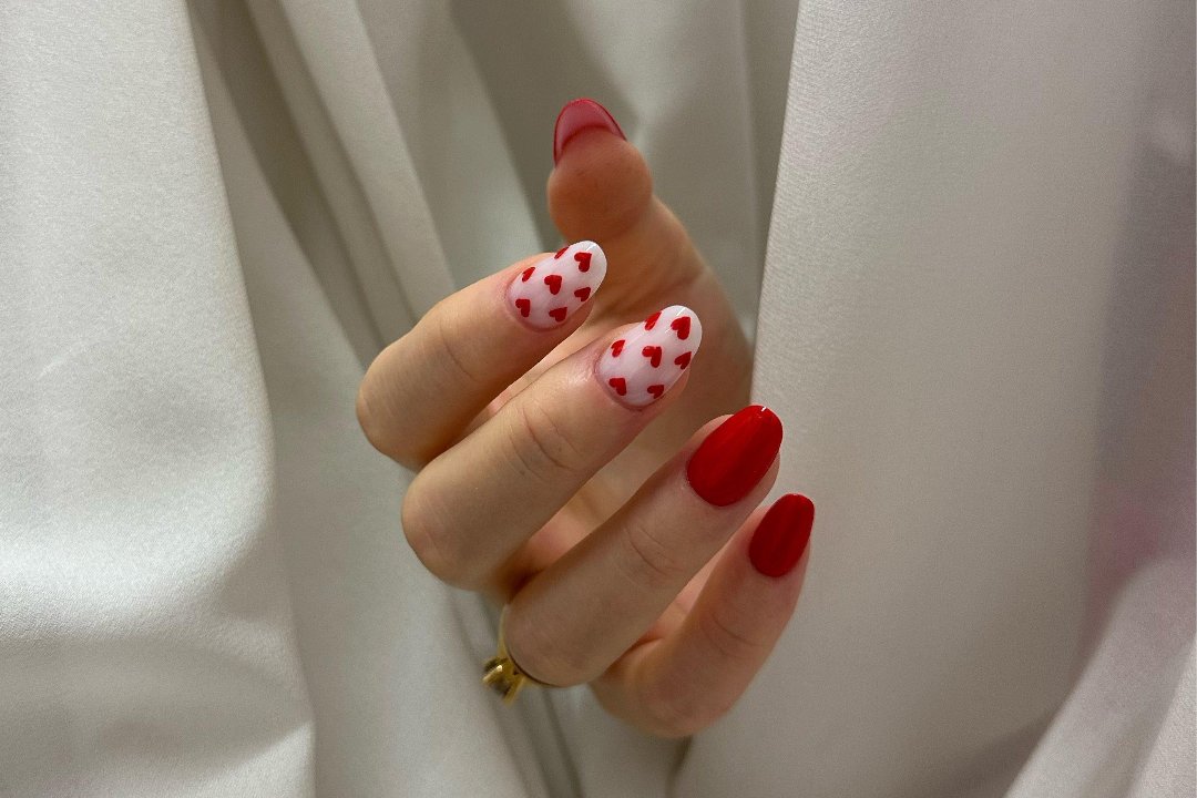 Cura Delle Mani di Adina Macarie, Mosio, Lombardia