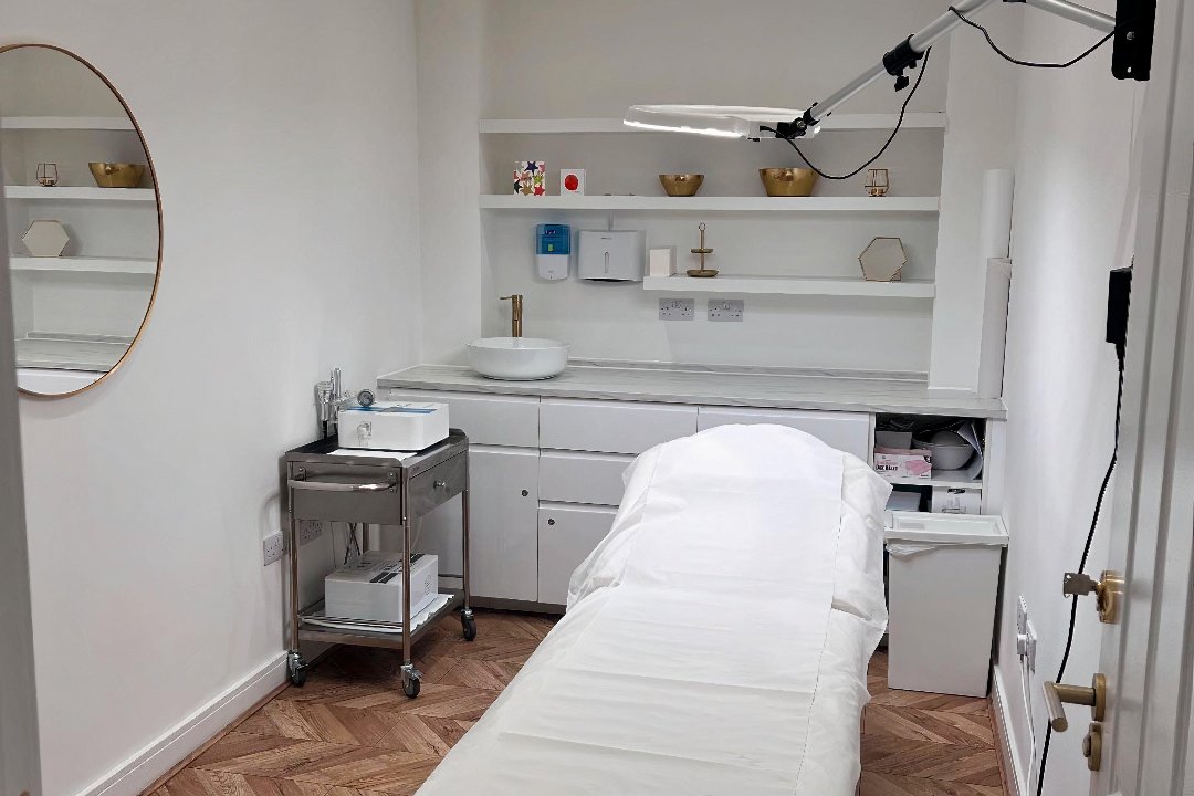 Refined Radiance Clinical Aesthetics Lab, Wandsworth Bridge, London