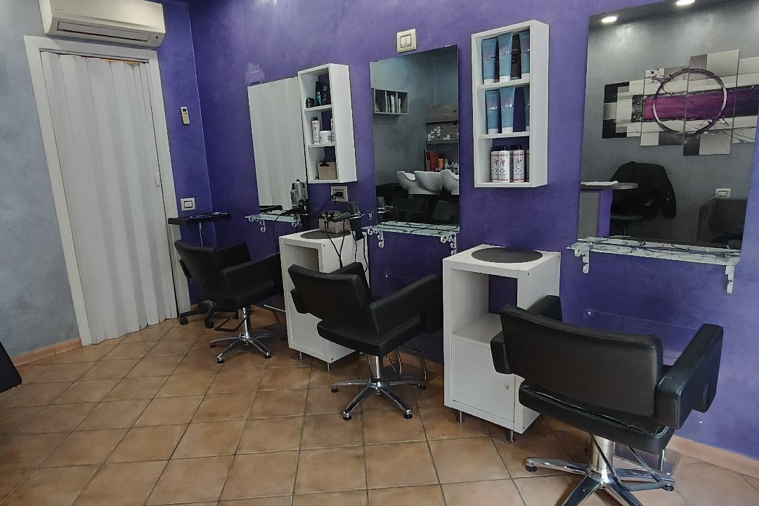 Lory Total Look, Marconi, Roma