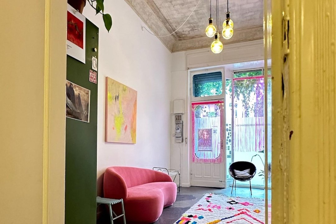 Lola - Massage & Bodywork, Schönleinstraße, Berlin