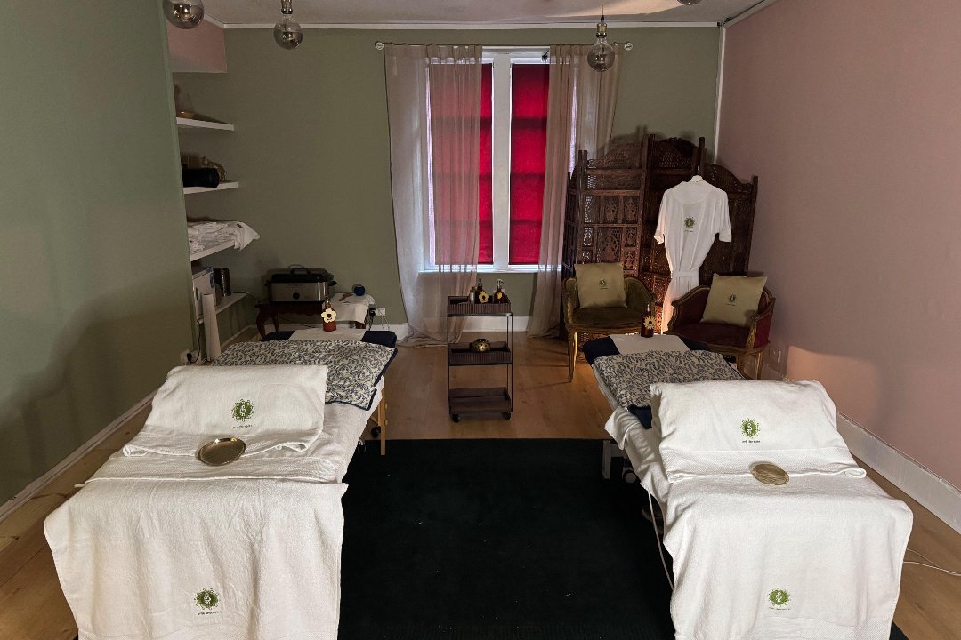 OMH Therapies Massage & Wellbeing Centre, Edinburgh West End, Edinburgh