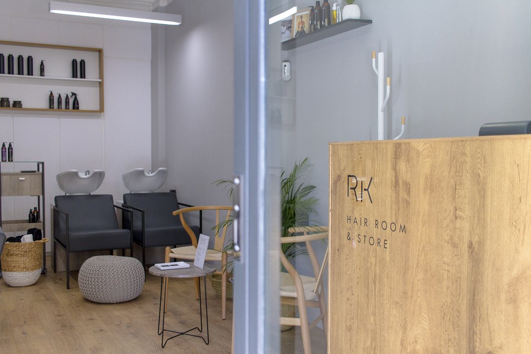 RK Hair Room & Store, Dalt la Vila, Badalona