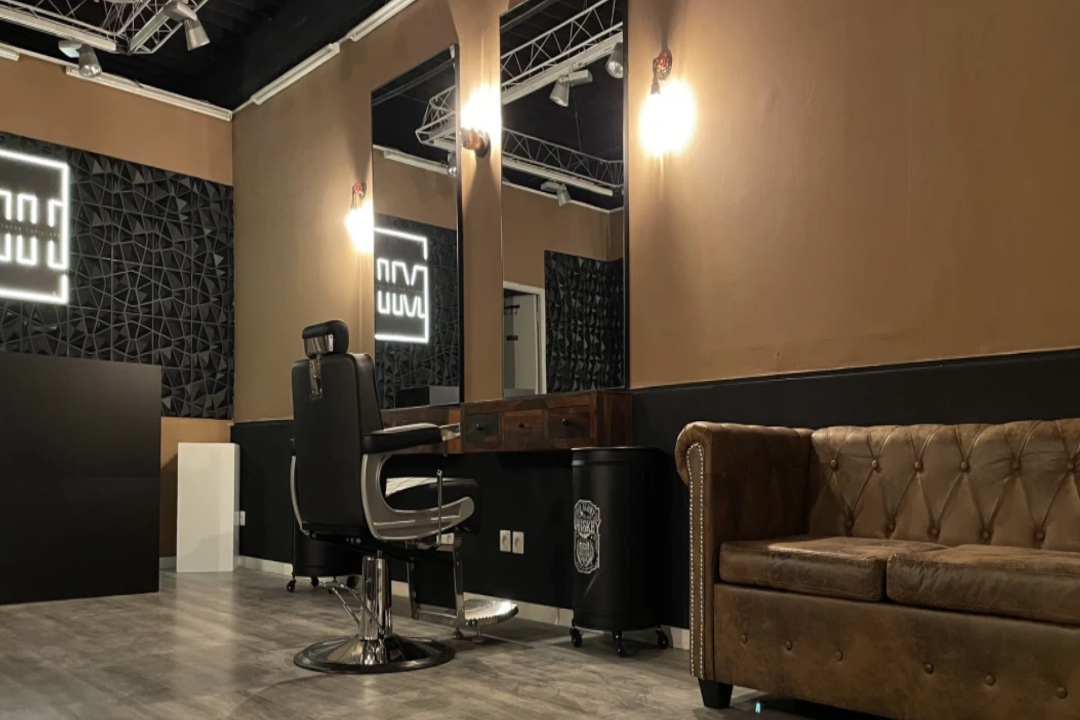 M.H 57.44 BARBER, Marignane, Bouches-du-Rhône