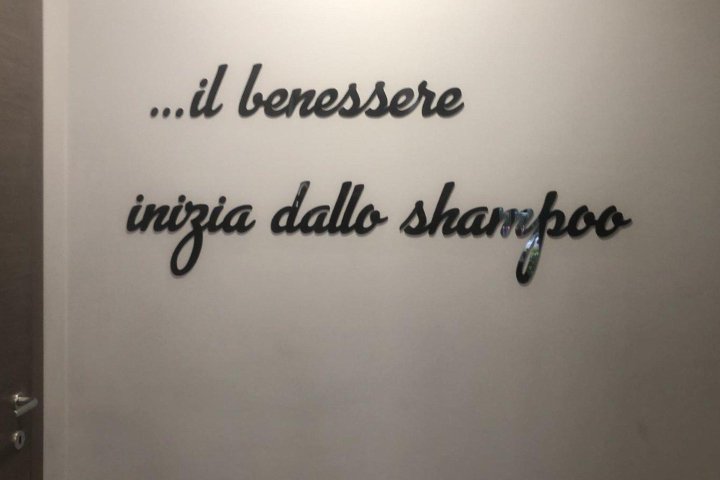 Parrucchieria Tony Lo Pinto - Coiffure Palermo - Photo de galerie - OneBooking