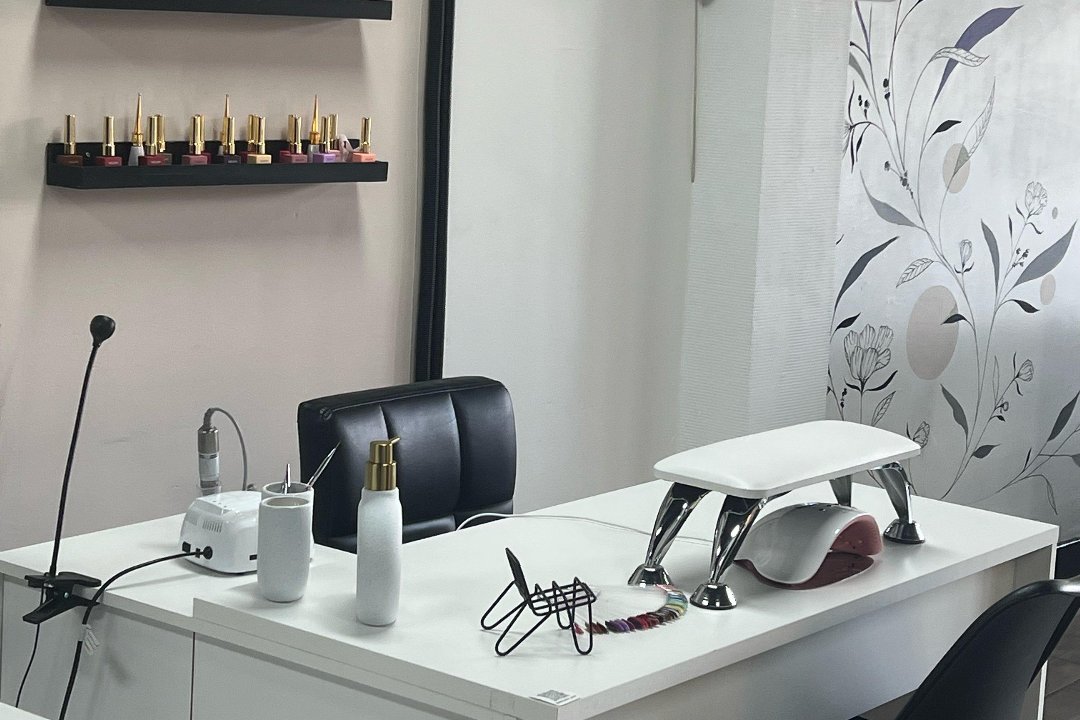 Beauty center by Ramina Women Only, Beverwijk, Noord-Holland