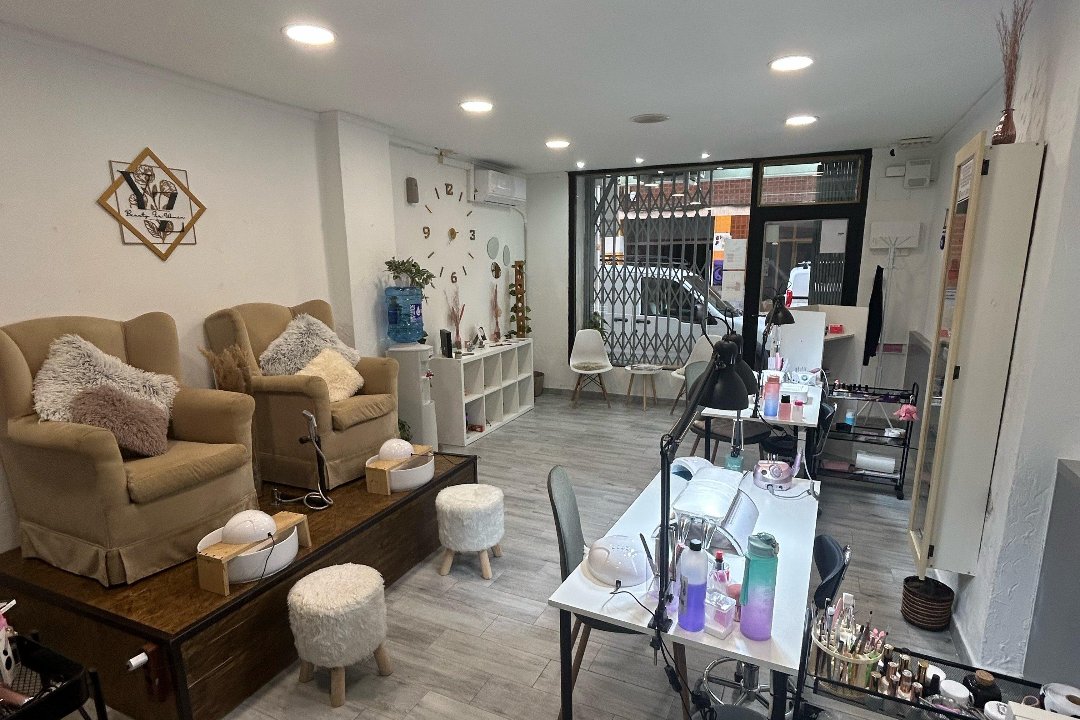 YZ Beauty for Women, Comunidad de Valencia