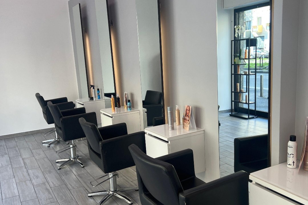 Hair Studio, Viale Piceno, Milano