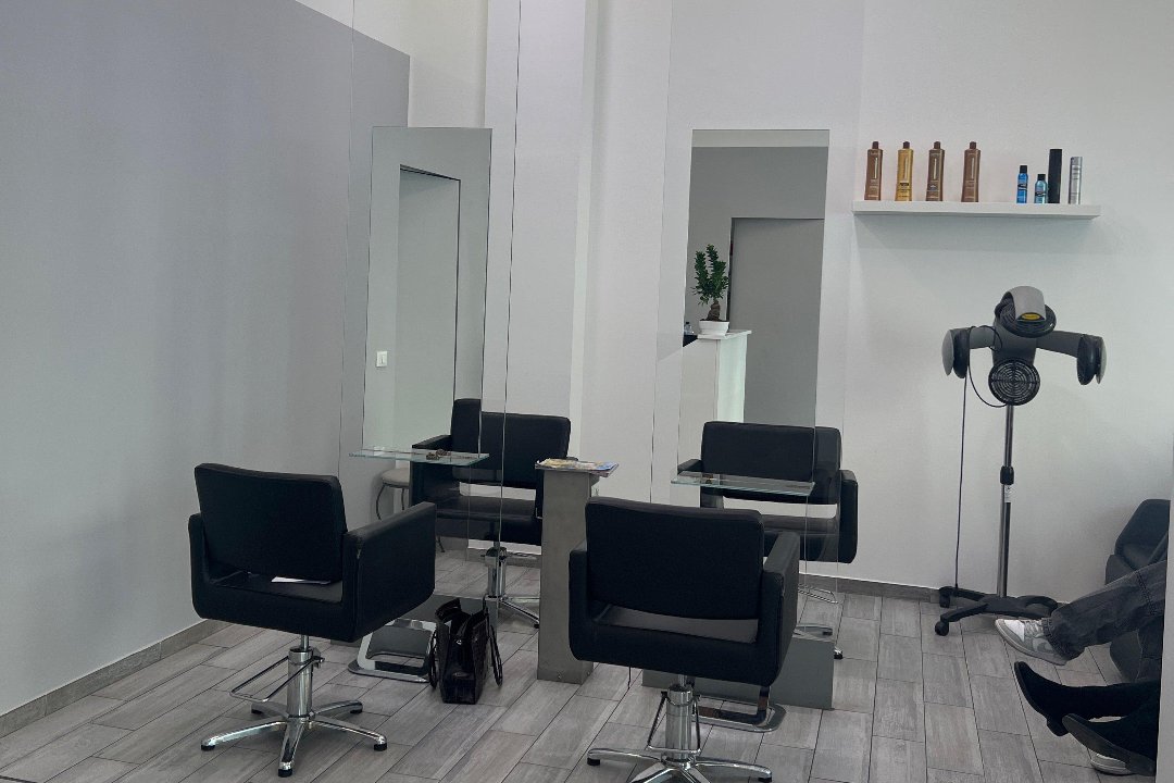 Hair Studio, Viale Piceno, Milano