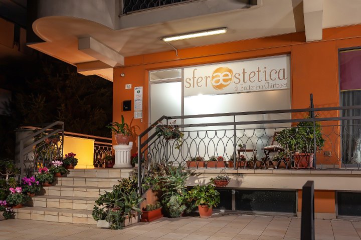 Sferaestetica di Chirtoaca Ecaterina - Onglerie Viserba - Photo de galerie - OneBooking