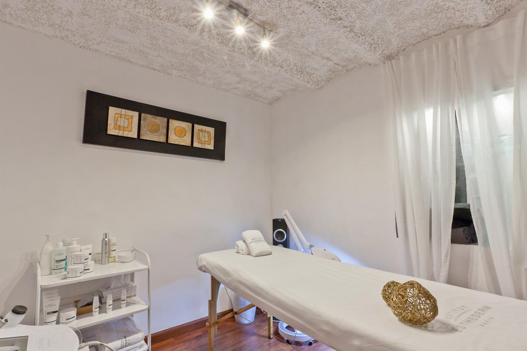 La Jaula 54 Estética, Girona, Barcelona
