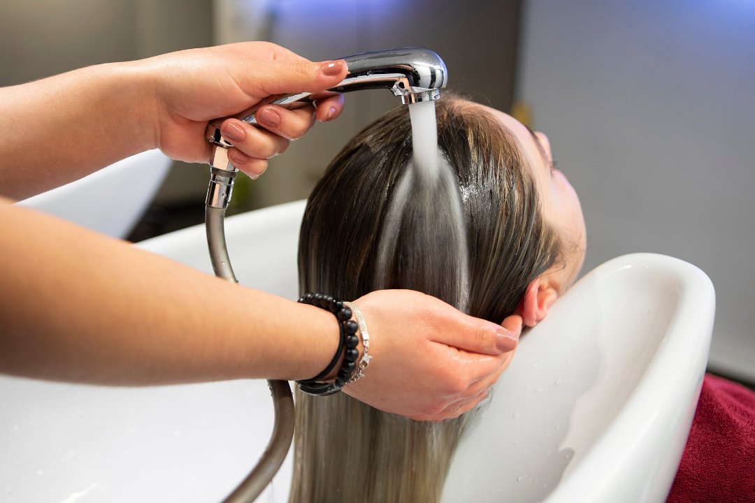 I- Hair Studio, Av. de Mistral, Barcelona