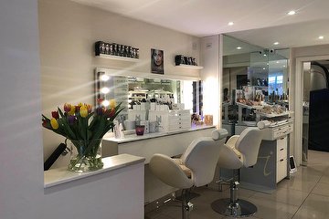 Aura Beauty Clinic