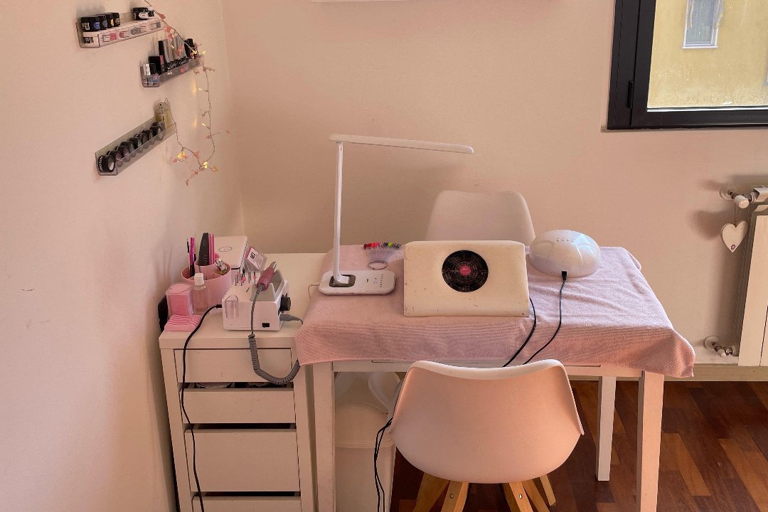 Dadaanailss, Busto Arsizio, Lombardia