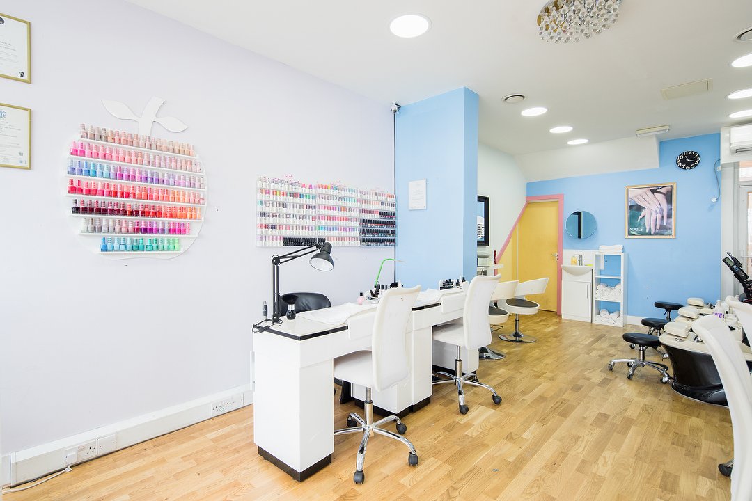 Isabella's Nails & Spa, West Hampstead, London