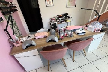 BEAUTY SISTERS - Nails by Hélène