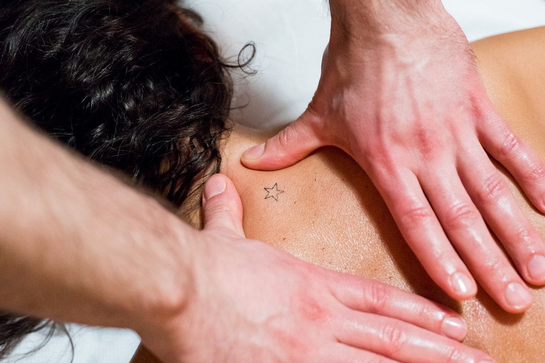 London Pro Massage, Markhouse Road, London