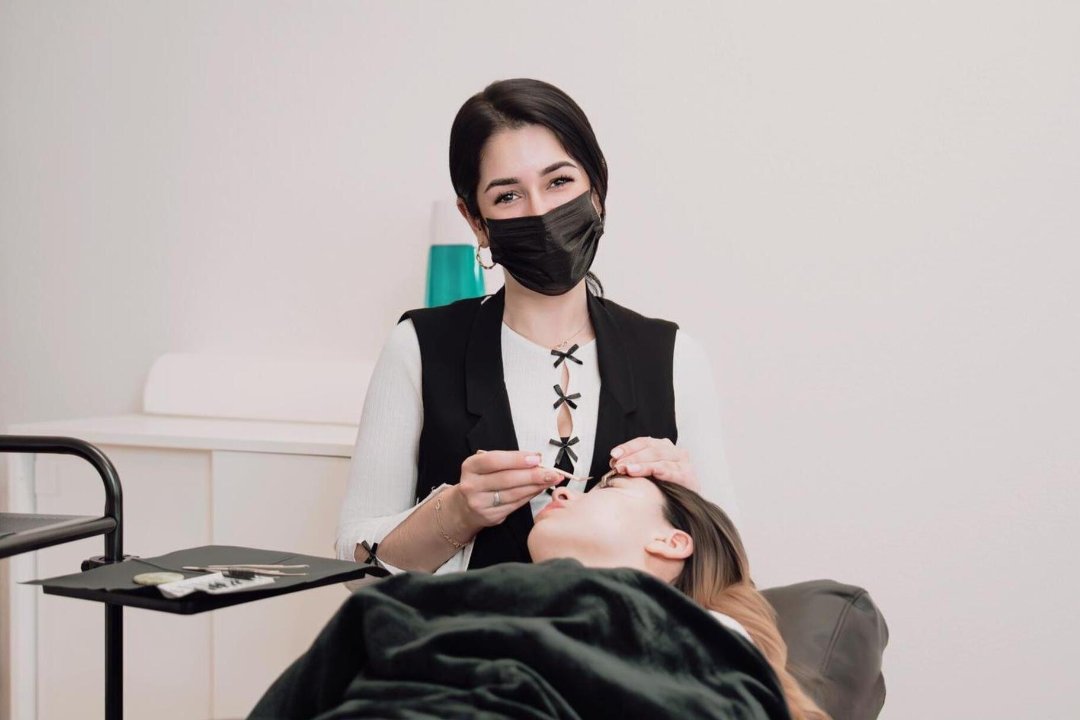 Bello Imperio de Wlashes Wbrows, Oerlikon, Zürich