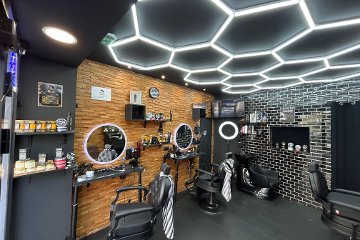 O'16-75 Barber Shop