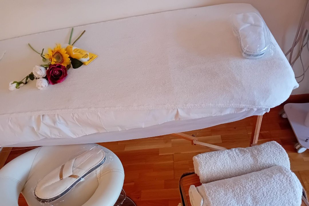 Beauté naturelle, Rue Saint-Charles, Paris