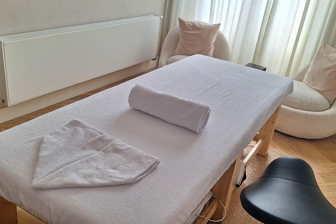 Balance and Flow Remedial Massage, Frederiksplein, Amsterdam