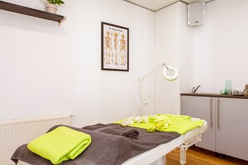 V for Wellness massagetherapie & skincare, Grachtengordel, Amsterdam